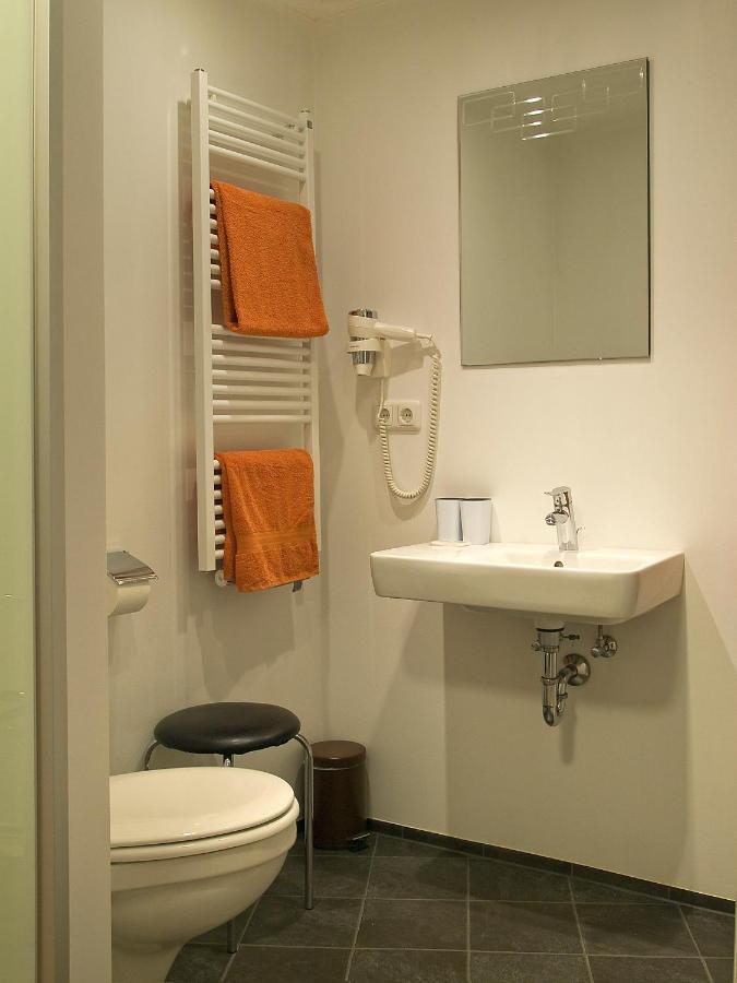 Hotel Rose Warburg Bagian luar foto